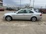 2005 SILVER /black Mercedes-Benz E-Class E500 (WDBUF70J45A) with an 5.0L V8 SOHC 24V engine, Automatic transmission, located at 14700 Tomball Parkway 249, Houston, TX, 77086, (281) 444-2200, 29.928619, -95.504074 - Photo#3